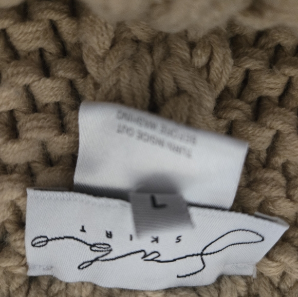 Knitted Shorts - Picture 3 of 3